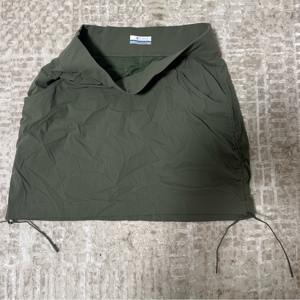 Columbia Forest Green Outdoor skort